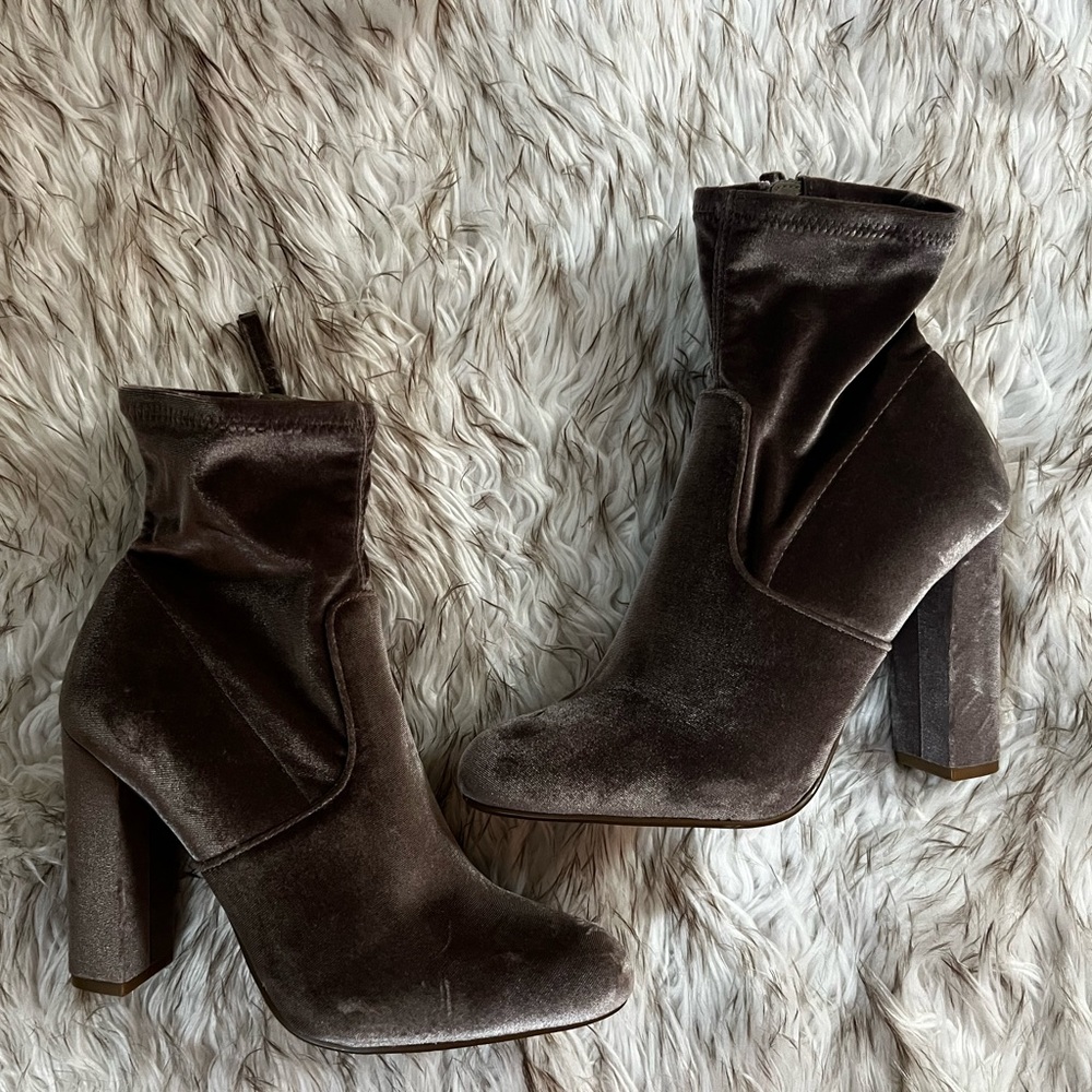 Steve Madden Booties 8.5